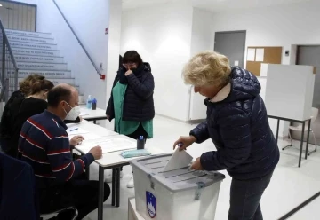 Slovenya’da resmi olmayan sonuçlara göre liberaller seçimi önde götürüyor
