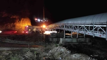 Soma’da orman yangınına havadan ve karadan müdahale sürüyor
