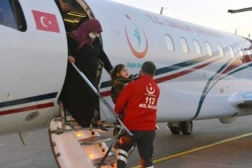 Son dakika haberleri: Karaciğer hastası 5 yaşındaki Asya, ambulans uçakla Adana'ya getirildi