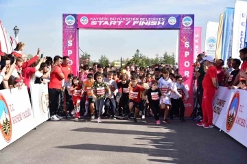 Spor A.Ş.’den 1000 kişilik cumhuriyet koşusu
