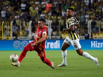 Spor Toto Süper Lig: Fenerbahçe: 1 - Kayserispor: 0 (İlk yarı)
