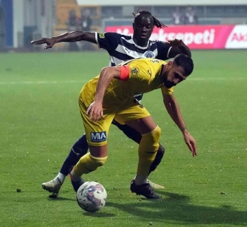 Spor Toto Süper Lig: Kasımpaşa: 0 - MKE Ankaragücü: 0 (İlk yarı)
