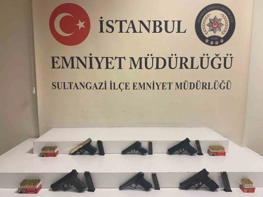 Sultangazi’de aile boyu silah ticareti: 3 gözaltı