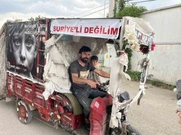 Suriyeli sanılmaktan korktu, motosikletine yazdı: &quot;Artık önümü kesmiyorlar&quot;
