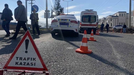 Sürücü virajı alamayınca otomobil takla attı: 3’ü çocuk 6 yaralı
