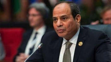 'Süveyş Kanalı satıldı' iddiası! Sisi'den açıklama!