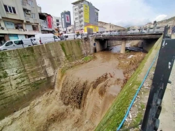 Tabakhane Deresi’nde sular yükseldi
