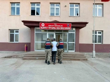 Tabanca ile 2 kişiyi yaralayan şahıs jandarma operasyonuyla yakalandı
