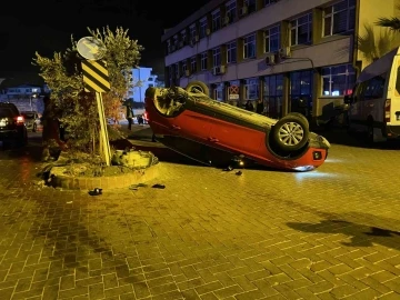 Takla atan araçtaki sürücüyü emniyet kemeri kurtardı
