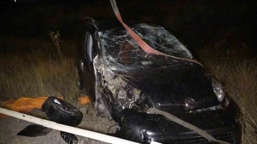 Takla atan araçtan fırlayarak ağır yaralanan 22 yaşındaki sürücü hayatını kaybetti
