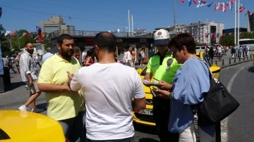 Taksim’de ticari taksi denetimi

