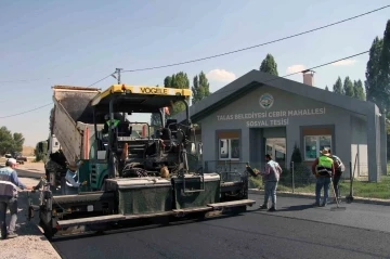 Talas Cebir’de kapsamlı asfalt çalışması
