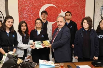 Talaslı öğrencilerden Başkan Yalçın’a teşekkür ziyareti
