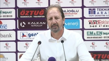 Taner Taşkın: &quot;Biraz daha zorlayabilseydik play-off oynama ihtimalimiz vardı&quot;
