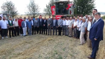 Tavşanlı İsaköy’de ’Harman kaldırma’ etkinliği
