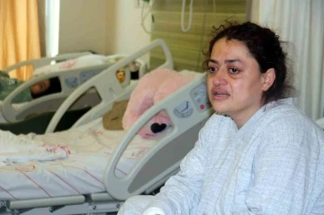 Tedavi gören depremzede anne: &quot;Sağlıkçılar dondu, ama bizi hiç bırakmadılar&quot;
