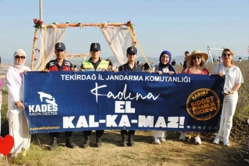 Tekirdağ İl Jandarma Komutanlığı &quot;Kadına El Kalkmaz&quot; dedi
