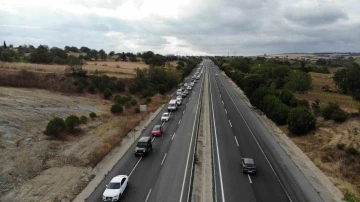 Tekirdağ-İstanbul yolunda yoğun trafik
