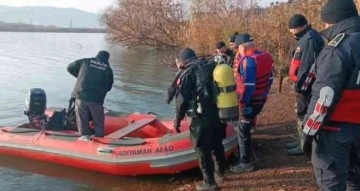 Tekne faciası sonrası arama kurtarma çalışmaları yeniden başladı