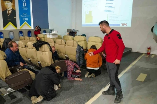 Tepebaşı’nda Afet Farkındalık Eğitimi sürüyor.
