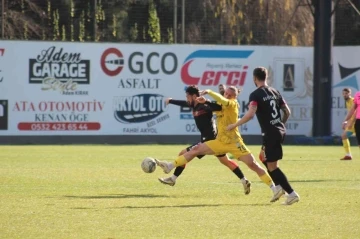 TFF 3. Lig: Belediye Derincespor: 1 - Karşıyaka: 1
