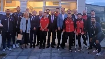 TFF Yönetimi, Ampute Futbol Milli Takımı ile bir araya geldi
