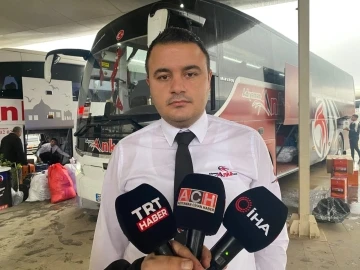 Ticari taksi şoförü 25 yolcunun hayatını tehlikeye attı
