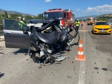 Tokat’ta trafik kazası; 1 kişi öldü, 1 kişi ağır yaralandı
