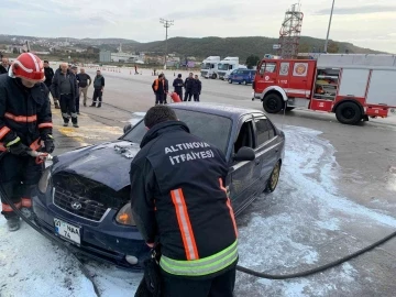 Topçular İskelesi’nde otomobil yangını
