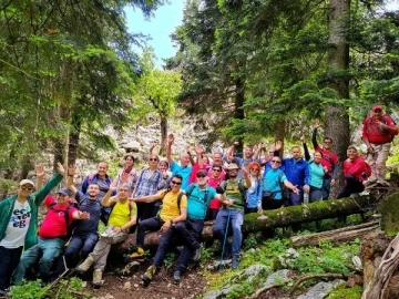 Toroslar'da doğa yürüyüşü 