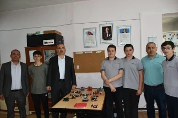 Tosya Mesleki ve Teknik Anadolu Lisesi ’Robot Yarışması’na iddialı gidiyor
