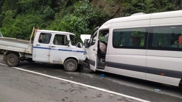 Trabzon’da trafik kazası: 3’ü ağır 5 yaralı
