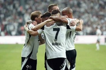 Trendyol Süper Lig: Beşiktaş: 1 - Eyüpspor: 0 (İlk yarı)
