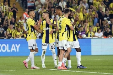 Trendyol Süper Lig: Fenerbahçe: 1 - Alanyaspor: 0 (İlk yarı)
