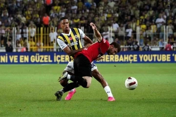 Trendyol Süper Lig: Fenerbahçe: 2 - Gaziantep Futbol Kulübü: 1 (Maç sonucu)
