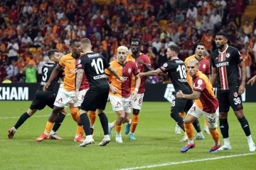 Trendyol Süper Lig: Galatasaray: 1 - Gaziantep FK: 0 (Maç devam ediyor)
