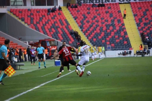 Trendyol Süper Lig: Gaziantep FK: 3 - Konyaspor: 1 (Maç sonucu)
