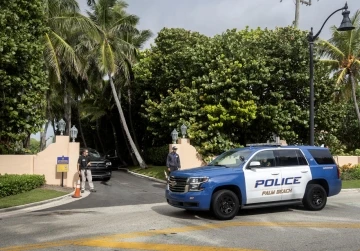 Trump: “FBI Mar-A-Lago baskını sırasında 3 pasaportumu çaldı&quot;
