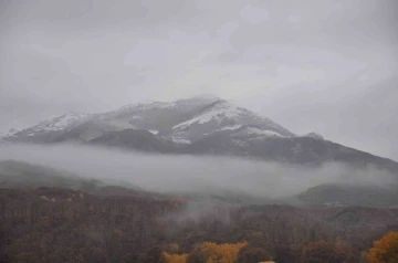 Tunceli’nin yüksek kesimlerine kar yağdı
