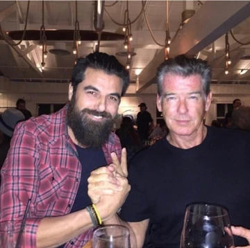 Türk oyuncu Pierce Brosnan ile aynı filmde rol alacak
