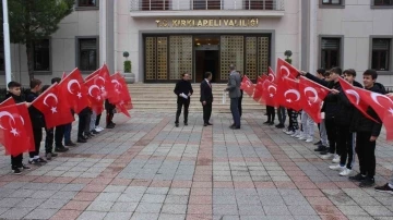 Türkiye 1’incisi memleketinde coşkuyla karşılandı
