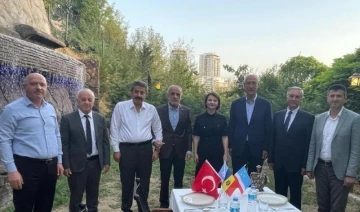 Türkiye-Moldova Parlamentolar Arası Dostluk Grubu Başkanı Berdibek’ten akşam yemeği
