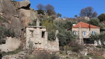 Türkiye’nin ilk kadın muhtarı Gül Esin’in yaşadığı ev ’anı ve kültür evi’ olacak
