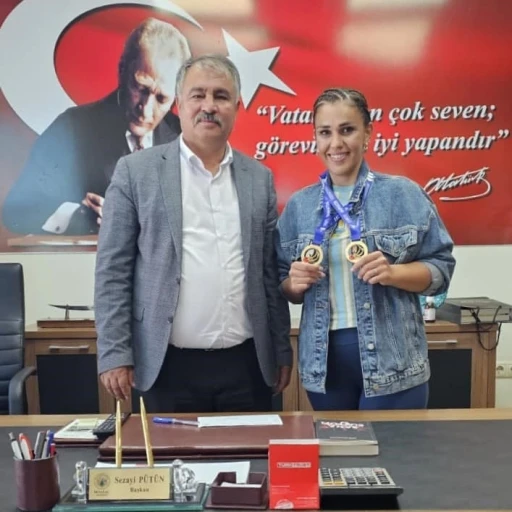 Türkiye şampiyonu Hatice Öğretmen Bayağaç’ı gururlandırdı
