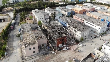 Tuzla’da patlama yaşanan fabrikanın enkazı havadan görüntülendi
