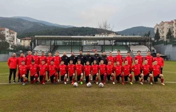 U15 Milli Futbol Takımı, Macaristan maçı hazırlıklarını Manisa’da sürdürüyor
