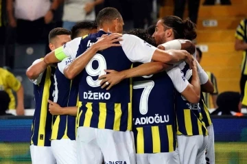 UEFA Avrupa Konferans Ligi: Fenerbahçe: 2 - Zimbru: 0 (Maç devam ediyor)
