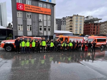 Ümraniye Belediyesi Arama Kurtarma Ekipleri deprem bölgesine doğru yola çıktı
