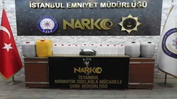 Ümraniye’de uyuşturucu operasyonu: 124 kilo metamfetamin ele geçirildi
