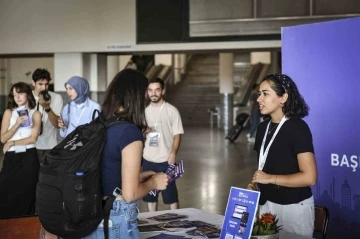 Üniversite öğrencilerine AŞTİ’de sıcak karşılama
